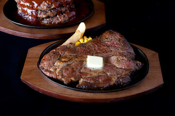 ハンバーグとステーキ