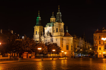 Fototapeta na wymiar night in Prague