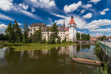 Fototapeta na wymiar Renaissance chateau Blatna