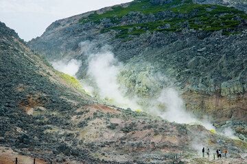 噴煙の硫黄山