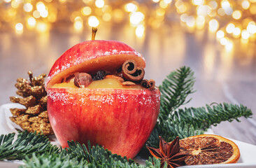 Bratapfel zu Weihnachten - baked apple at Christmastime
