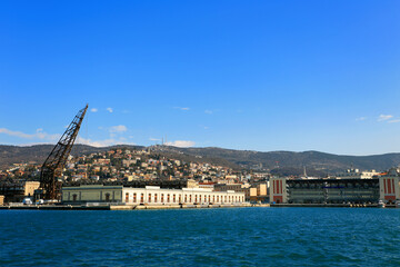 Fototapeta na wymiar landscape view of the port