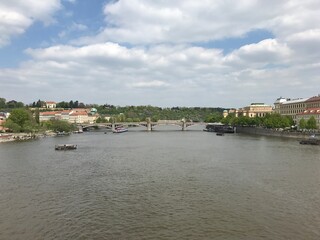 Fototapeta na wymiar view of the river vltava