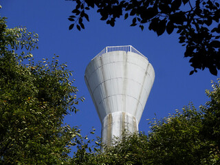 集合住宅の給水塔