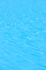 プールの水面