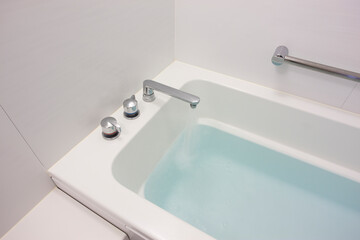 ホテルのバスタブ