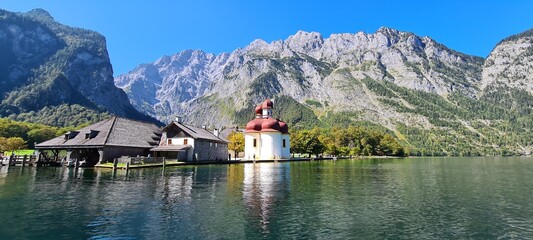 Fototapeta premium swiss alpine lake