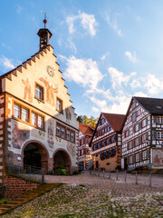 Fototapeta na wymiar Old town of Schiltach in the Black Forest with picturesque half-timbered houses and town hall