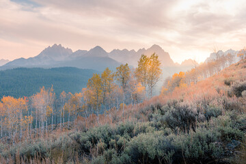 Sawtooth mountains of Idaho in the fall in the evening light.
