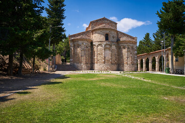 Fototapeta na wymiar Byzantinische Kirche Santa Maria del Patire in Rossano, Kalabrien.