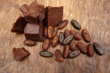 Chocolate with roasted cacao beans