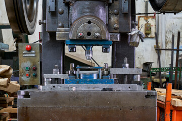 Obraz na płótnie Canvas Heavy mole machine in industrial manifacturer