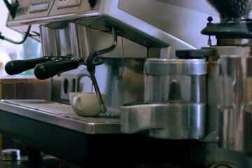 coffee machine extracting espresso shot