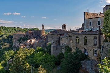 Fototapeta na wymiar Altstadt von Sorano in der Toskana in Italien 