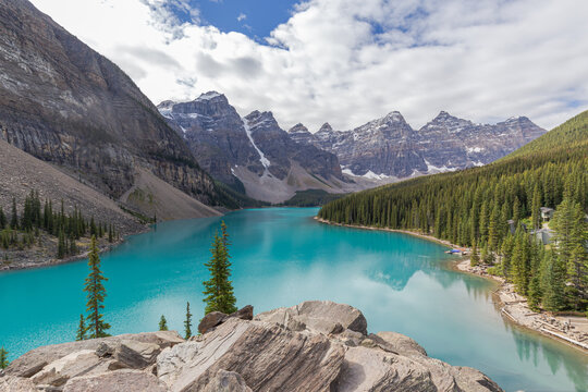 Beautiful Turquoise Water Surround With Taiga Forest And Rocky Mountain In Summer Morning At Moraine Lake, Alberta Canada