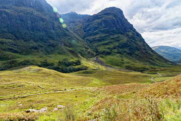 Obraz premium Three Sisters viewpoint - Scottish Highlands - Glencoe, Scotland