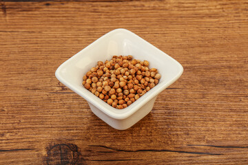 Coriander seeds in the bowl
