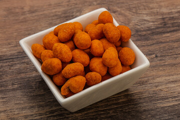 Spicy peanut heap in the bowl