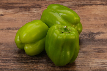 Green sweet bell pepper heap