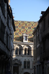 Immeubles dans les rue de la ville de Dijon en Bourgogne