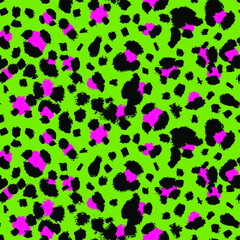 Obraz premium Abstract Leopard Cheetah Animal Skin Shapes Geometric Brush Strokes Seamless Vector Pattern Isolated Background