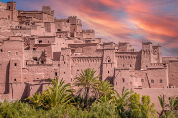 Fototapeta premium Sunset over fortified village and clay houses, Ait Benhaddou, Morocco