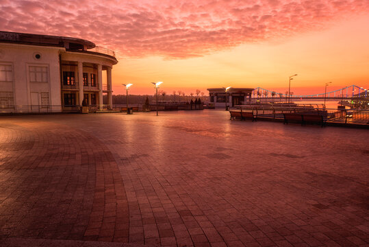 City square and River port in Kyiv (Kiev) at sunrise, scenic cityscape, Ukraine