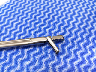 Stone Crushing Forceps Serated Jaws