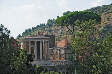 Tivoli, il tempio della Sibilla e la valle dell'Aniene