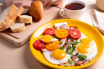 fried eggs
