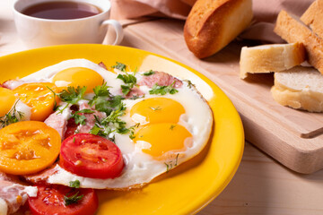 fried eggs