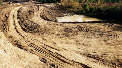 Budowa nowej drogi. Roboty ziemne. © WalDec