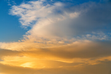 Fototapeta na wymiar Beautiful colorful sunset sky with clouds. Nature sky background.