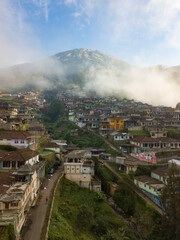 Fototapeta na wymiar Butuh Village Nepal Van Java Sumbing Mountain