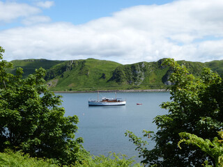 Fototapeta na wymiar Boat in the Sound of Kerrera, Scotland