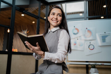 European-looking brunette. career in the field of money securities, interesting work. Bank employee...
