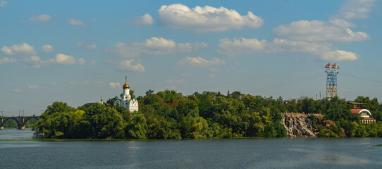 Fototapeta premium Monatyrkiy Island, Dnipro city