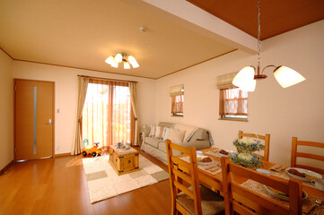 リビングダイニン