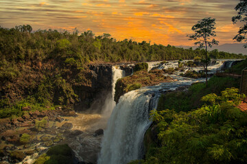 Cataratas del Monday