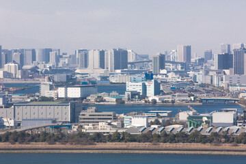 Naklejka premium 葛西臨海公園の観覧車から見た台場近辺のビル群
