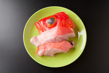 キンメダイの切り身