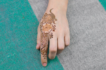 This Mehndi Design Is So Beautiful