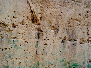 劣化した土壁