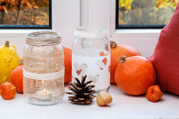 How to transform plain glass jar into a romantic candle holder, tutorial.