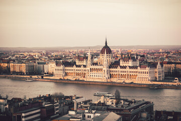Fototapeta na wymiar Nice view of the Palament in Budapest in the evening / day. beautiful view of Budapest from the bastion