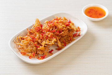 Fried Enoki Mushroom or Golden Needle Mushroom with Salt and Chilli