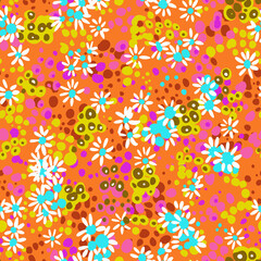 Bright nature summer floral background.  Seamless pattern made of small wildflowers, spotted doodle shapes. Daisy meadow field. Botanical ditsy illustration with modern flat design.