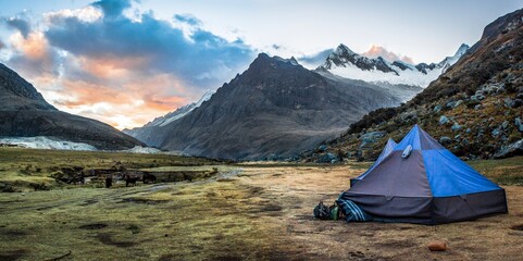 camping in the mountains during the Santa cruz trek in Huaraz - Peru - obrazy, fototapety, plakaty