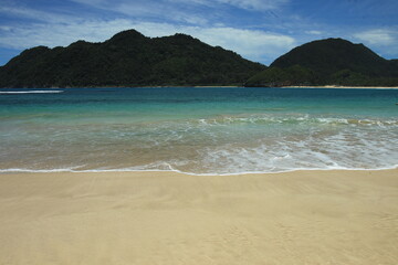 Lampuuk Beach, Aceh itself is ready to spoil your eyes with a panoramic view of the waves and its soft white sand.