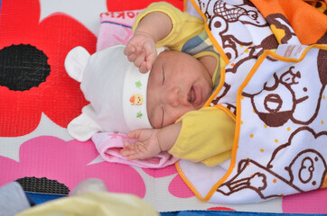 眠っている赤ちゃん